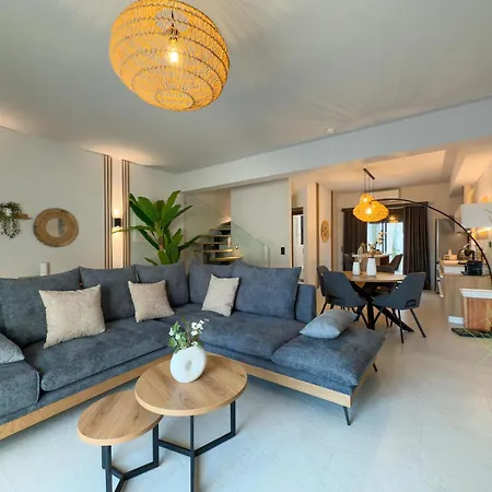 Bela * Kallithea (Chalkidiki)